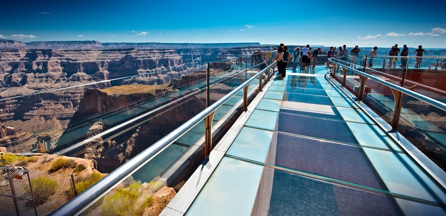 Grand Canyon Skywalk above oblivion