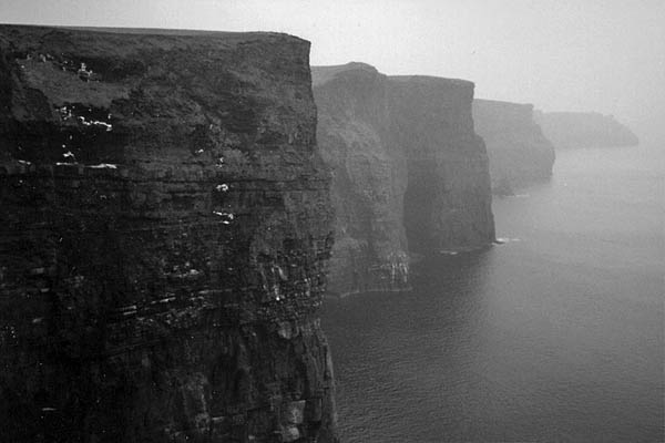 Lightmatter_cliffs_of_moher_in_County_Clare_Ireland