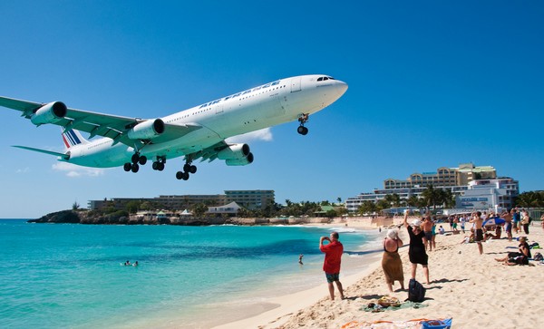 landing_Maho Beach