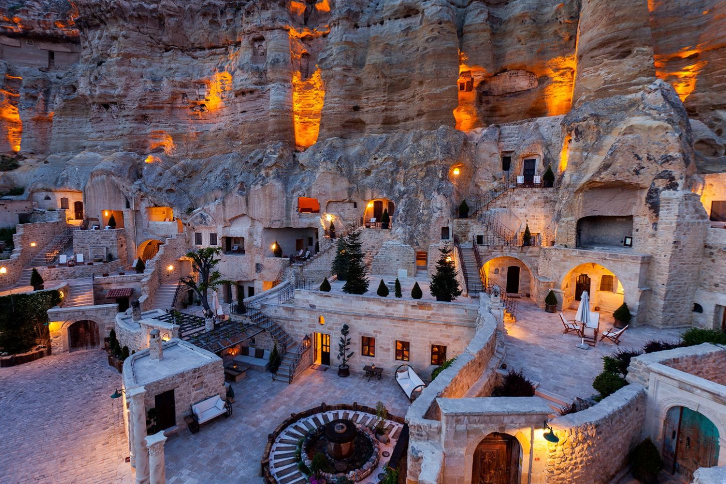 Scenic Cave Hotel In Cappadocia Turkey Yunak Evleri Tourism On The Edge