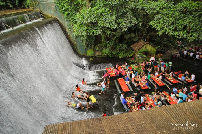 waterfall restaurant 
