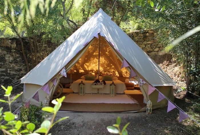 cascais-oasis-glamping-portugal-bell-tent-3-574x389