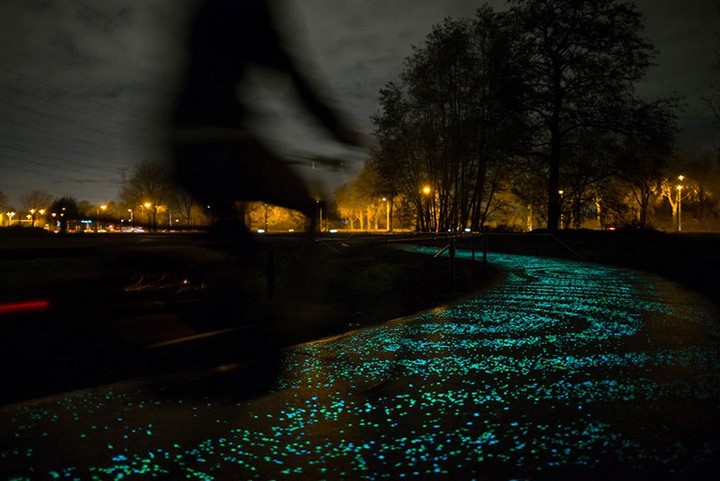 ideas glow-in-the-dark-bicycle-path