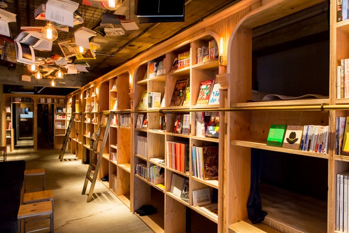 book and bed hostel, tokyo (11)