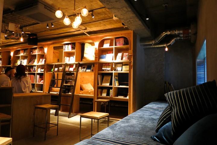 book and bed hostel, tokyo (5)