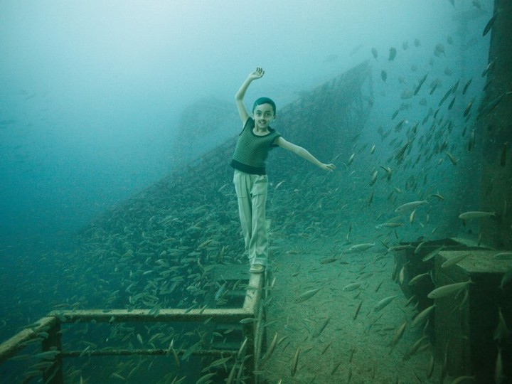 underwater exhibition art photography (4)