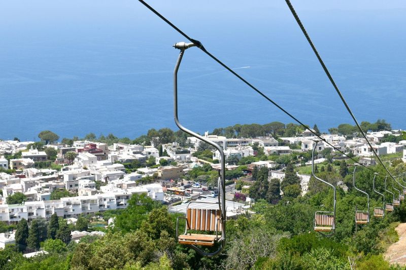 chair lift Capri